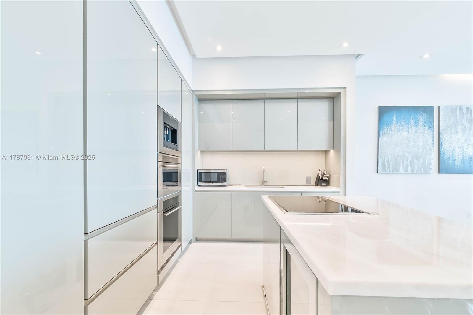 18975 COLLINS CONDO - Residential