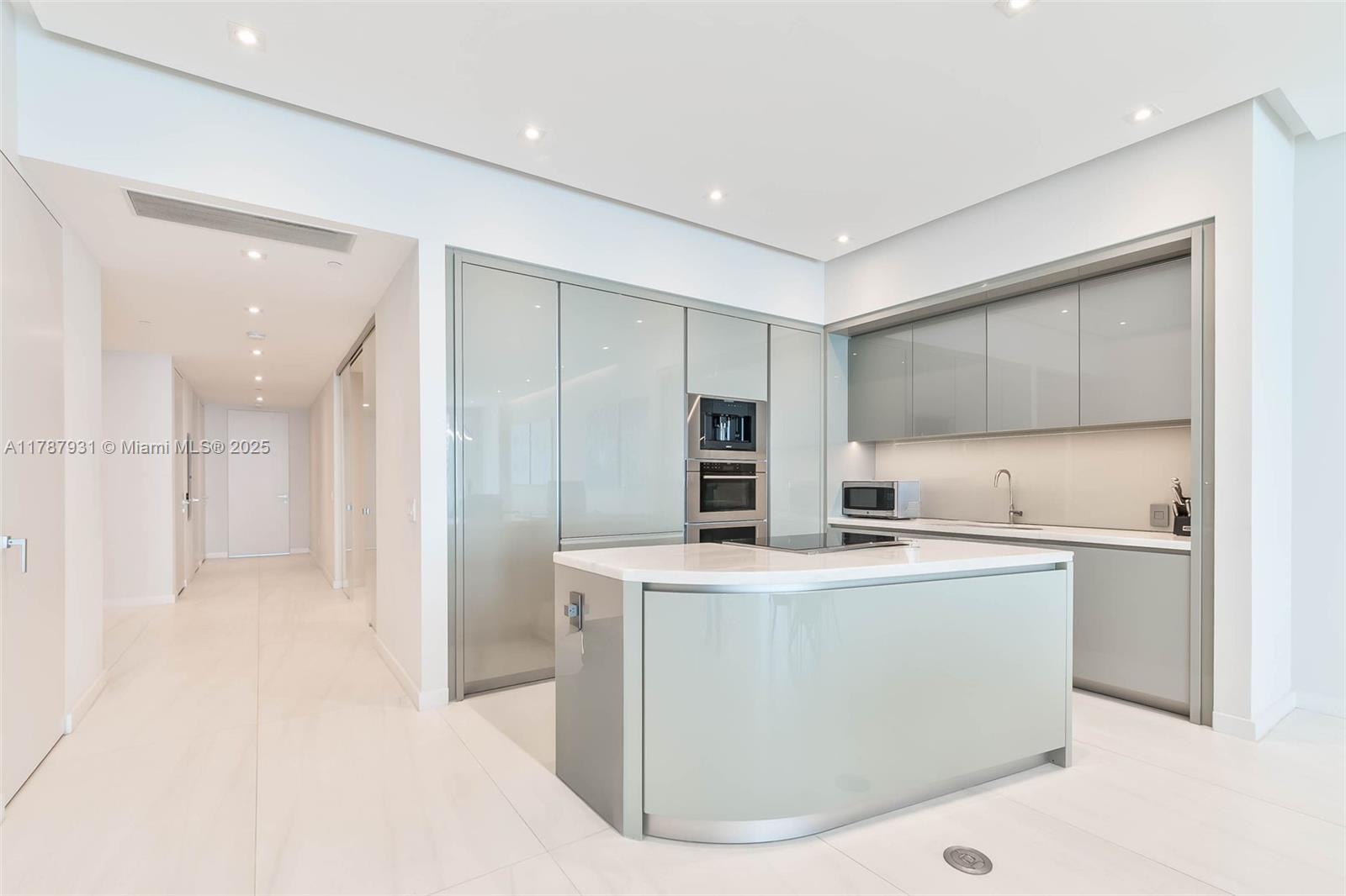 18975 COLLINS CONDO - Residential