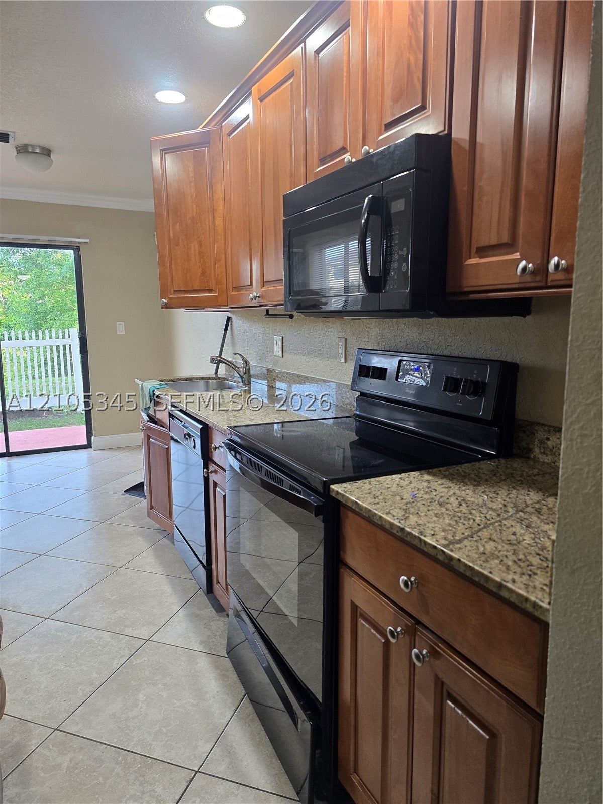 9015 NW 38th Dr 9015