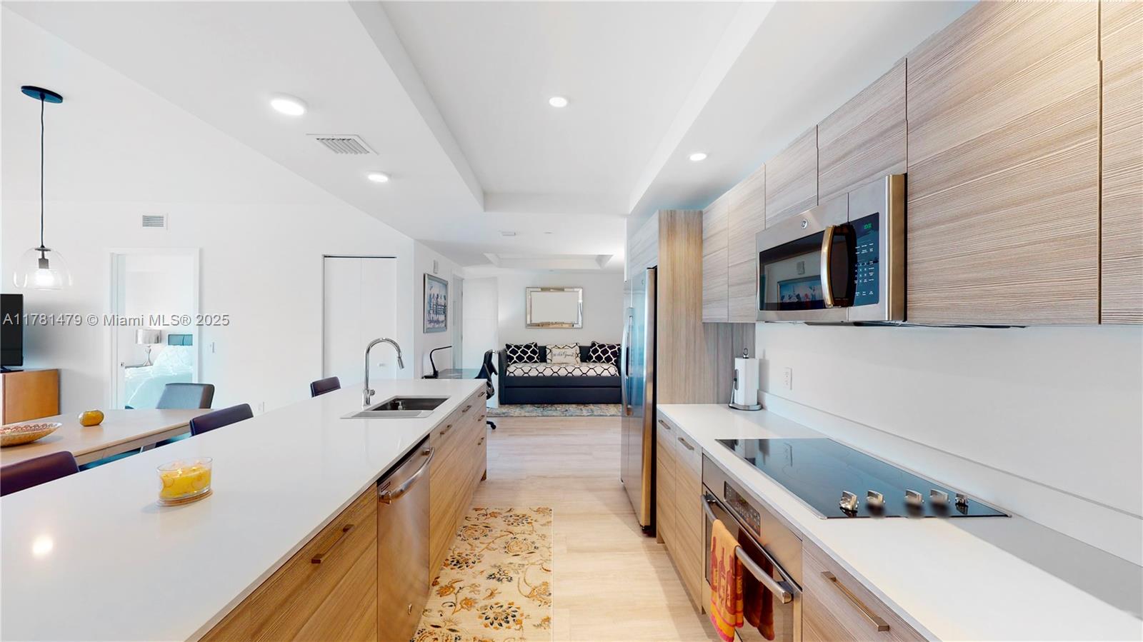 3401 MIDTOWN CONDO - Residential