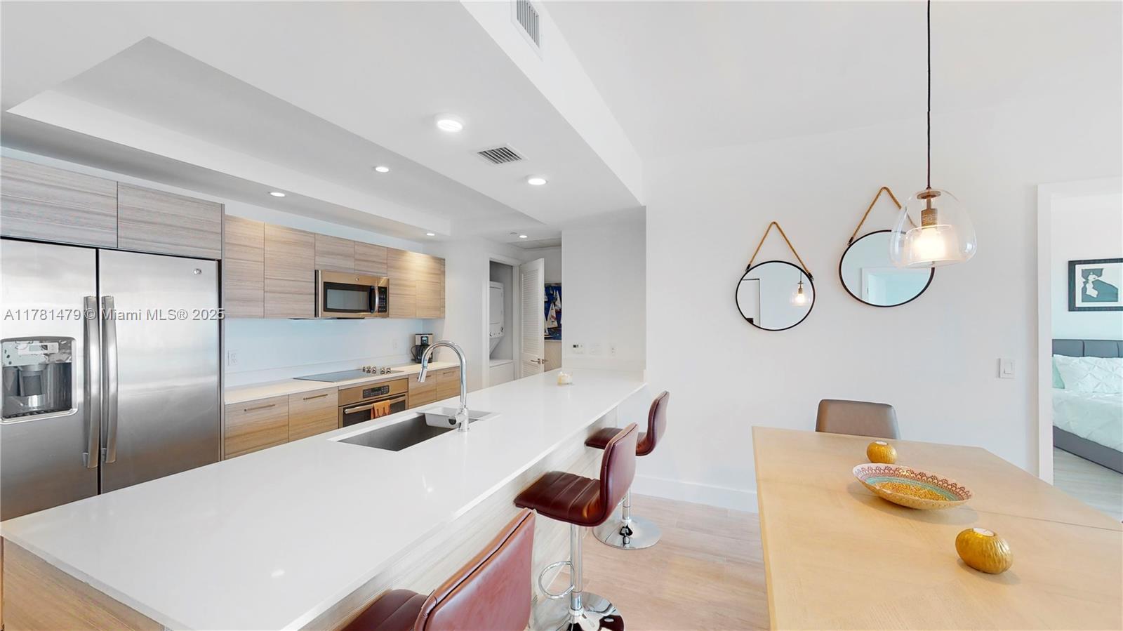 3401 MIDTOWN CONDO - Residential