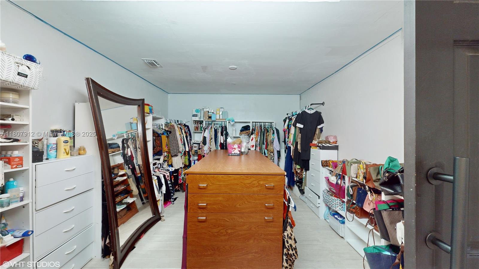 ORIOLE ESTATES SEC 3 - Residential