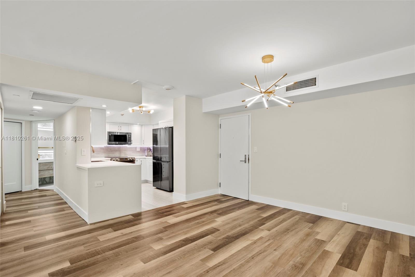 MYSTIC POINTE CONDO NO TH - Residential Lease