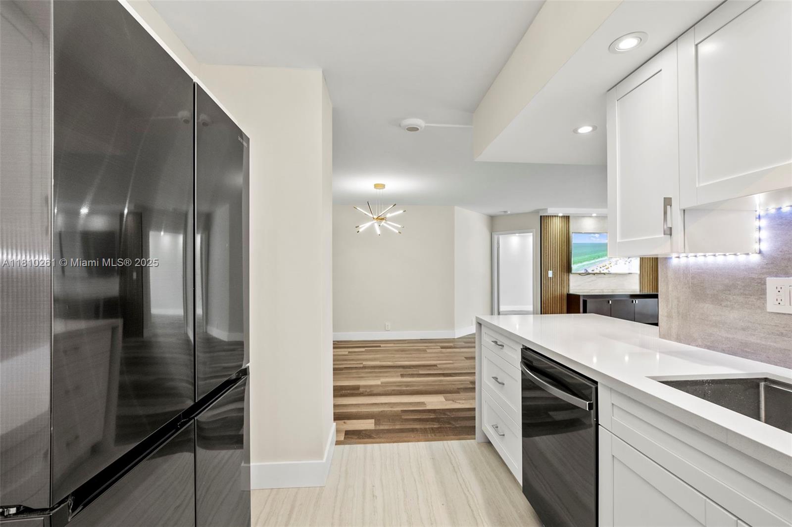 MYSTIC POINTE CONDO NO TH - Residential Lease
