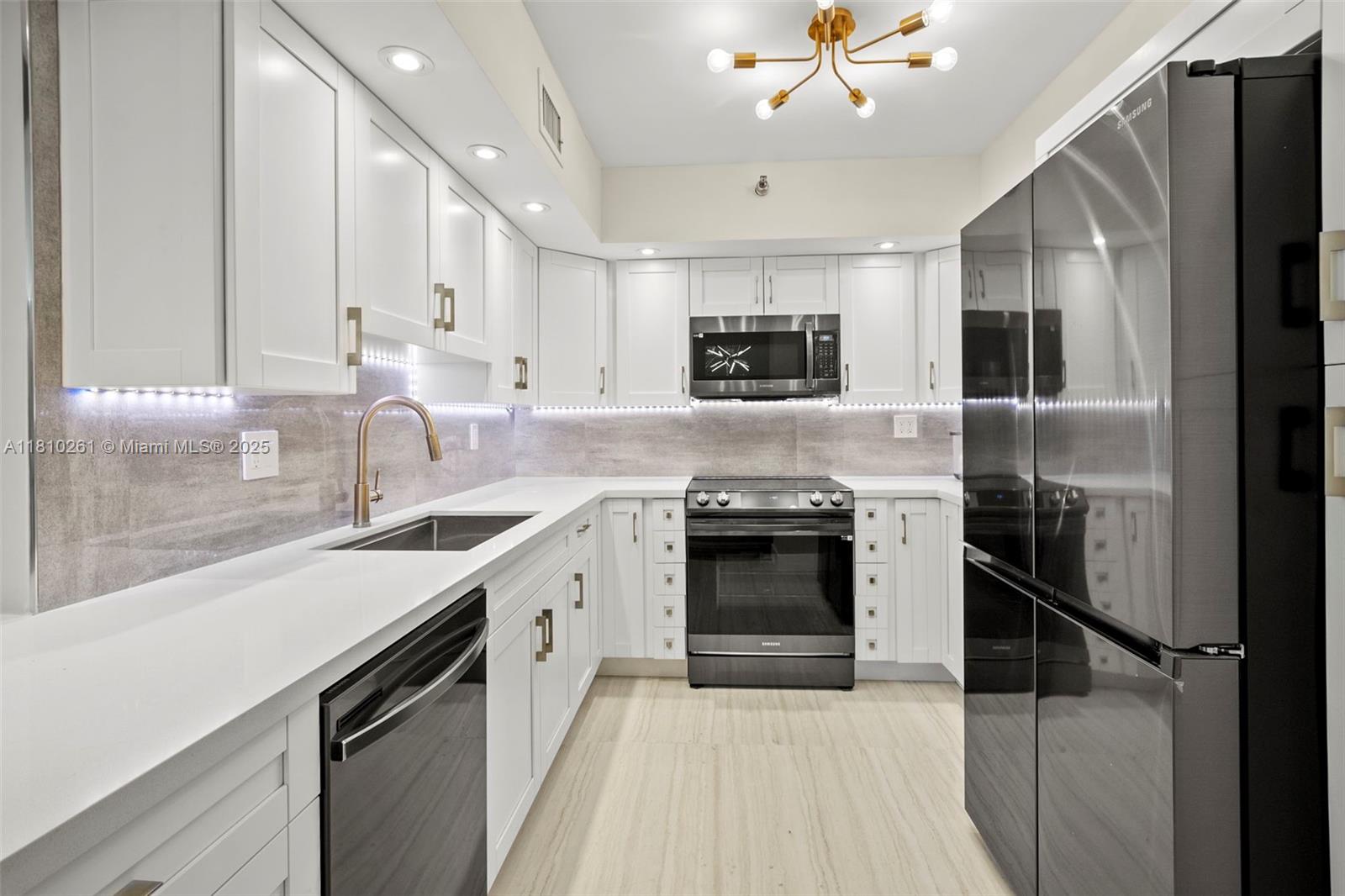 MYSTIC POINTE CONDO NO TH - Residential Lease