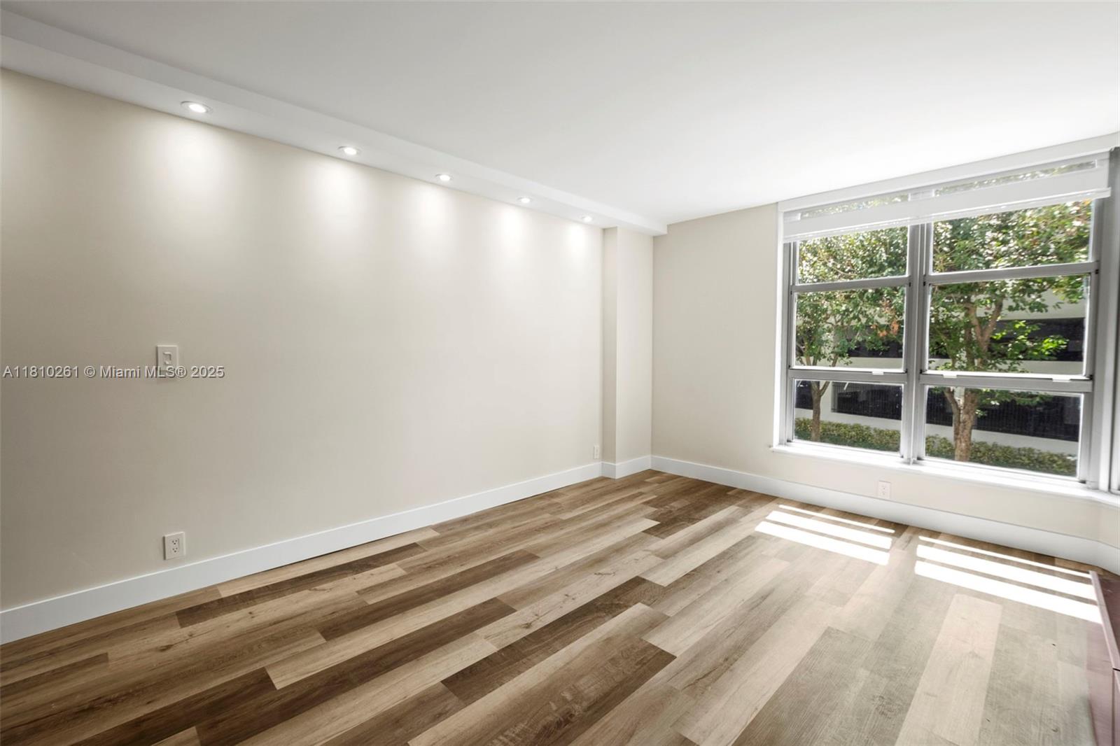 MYSTIC POINTE CONDO NO TH - Residential Lease