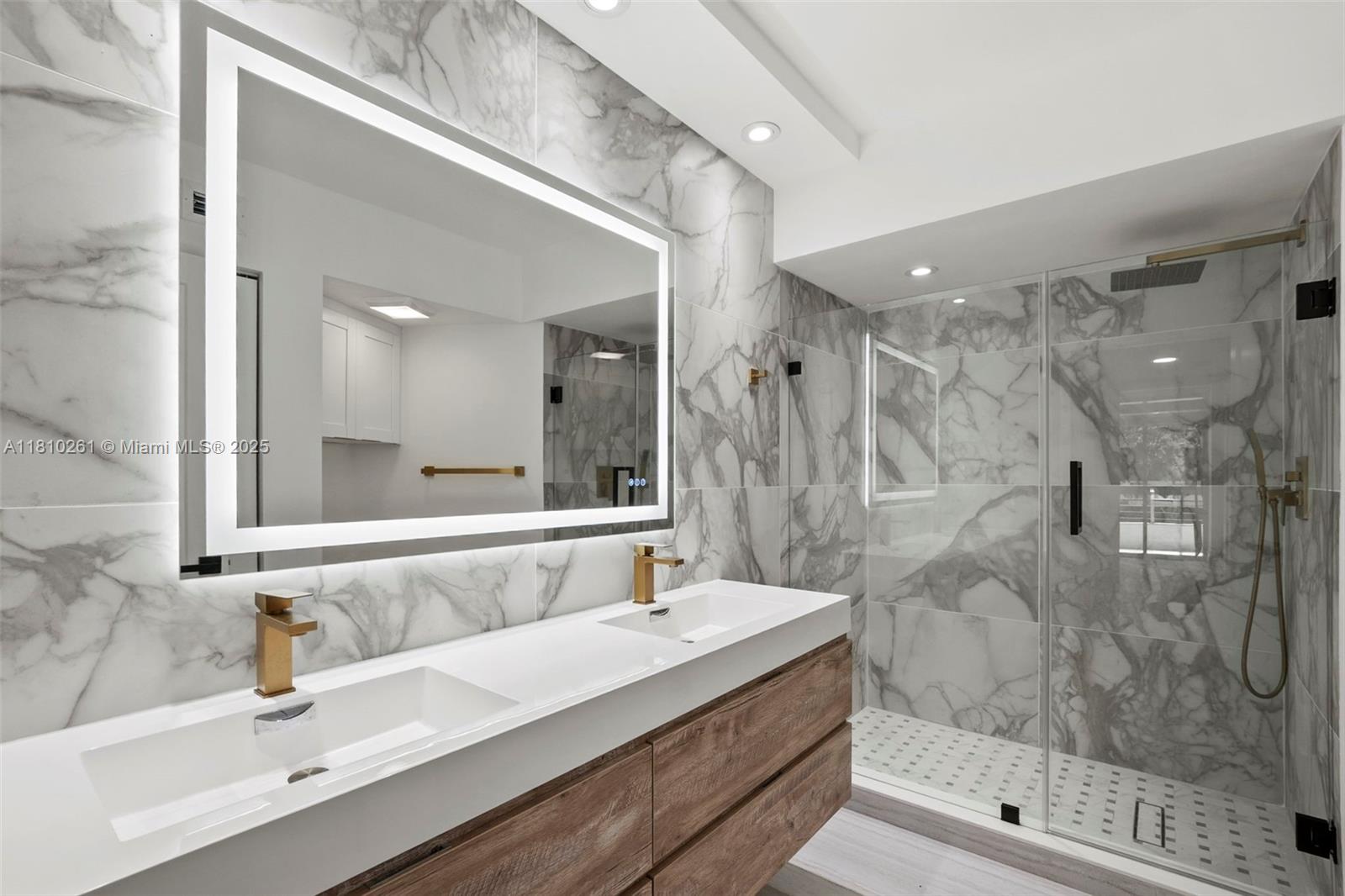 MYSTIC POINTE CONDO NO TH - Residential Lease