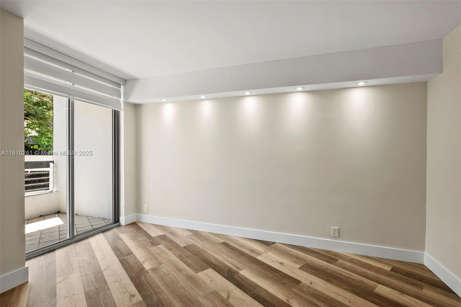 MYSTIC POINTE CONDO NO TH - Residential Lease