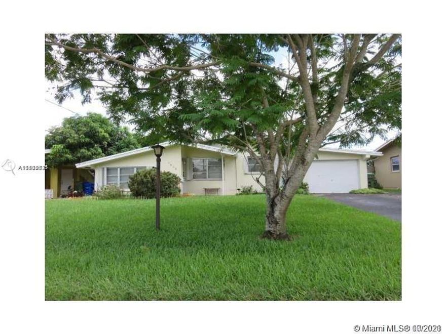 Large, beautiful 3/1 house in very desireable neighborhood in Pembroke Pines. House was just cleaned, turn-key ready to move in. Large yard with ample parking. Washer and dryer in the house! Great, local landlord. You won't find a better house ready to move into for the price than this. Minutes from all major highways, Hard Rock hotel and casino, and 10 minutes from beaches. House has a small occupied efficiency in the back.