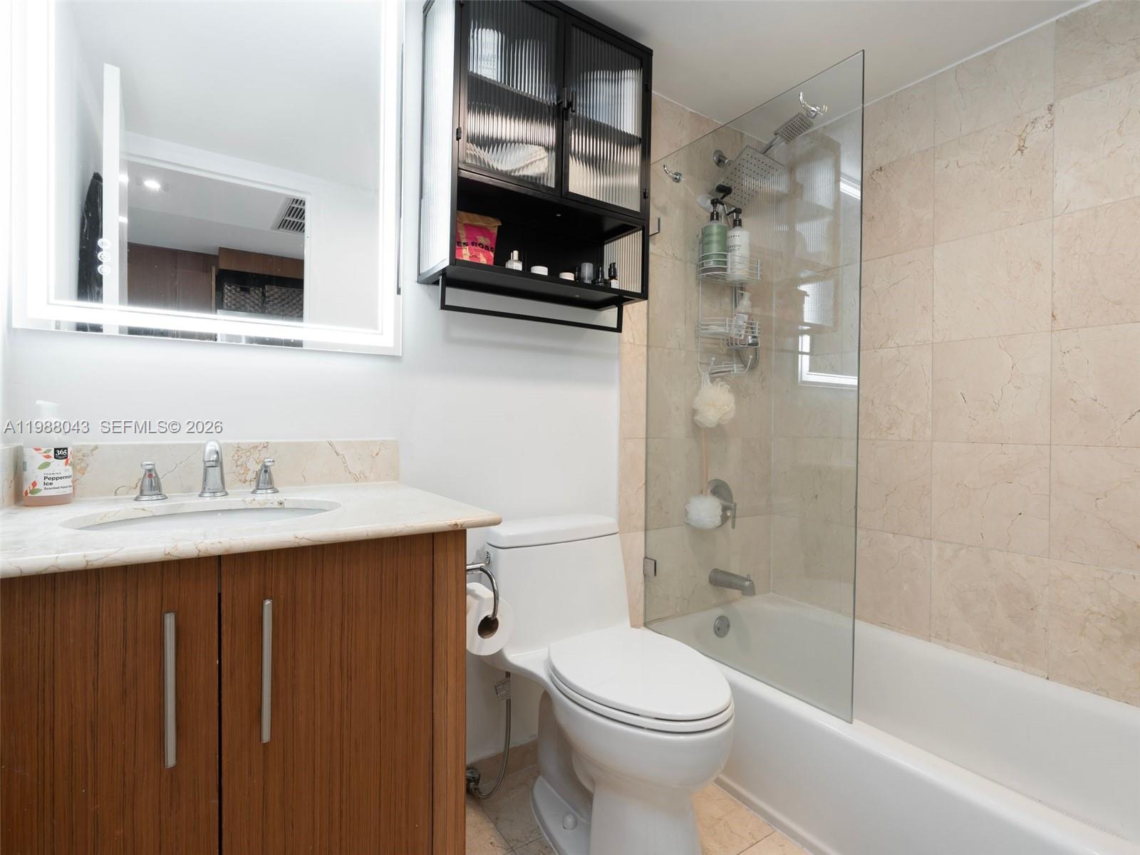 HARBOUR HOUSE - Residential