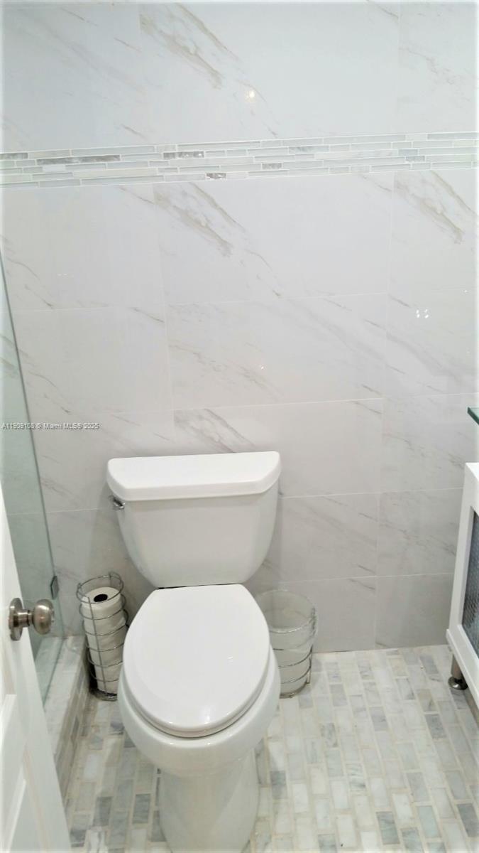 Winston Towers 500 - Residential