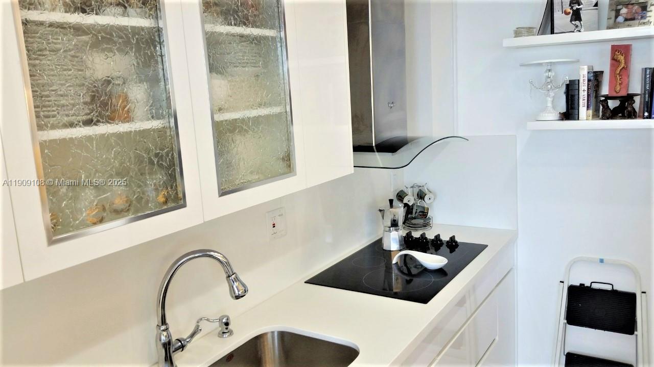 Winston Towers 500 - Residential