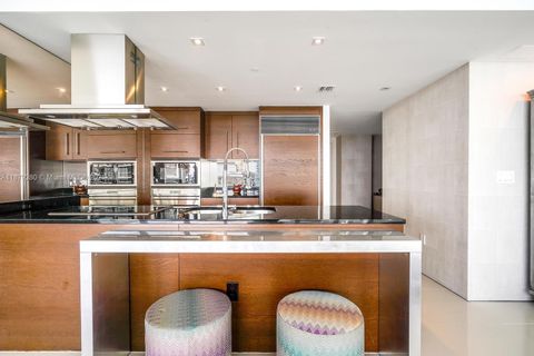 495 Brickell Ave 4204 Miami FL 33131