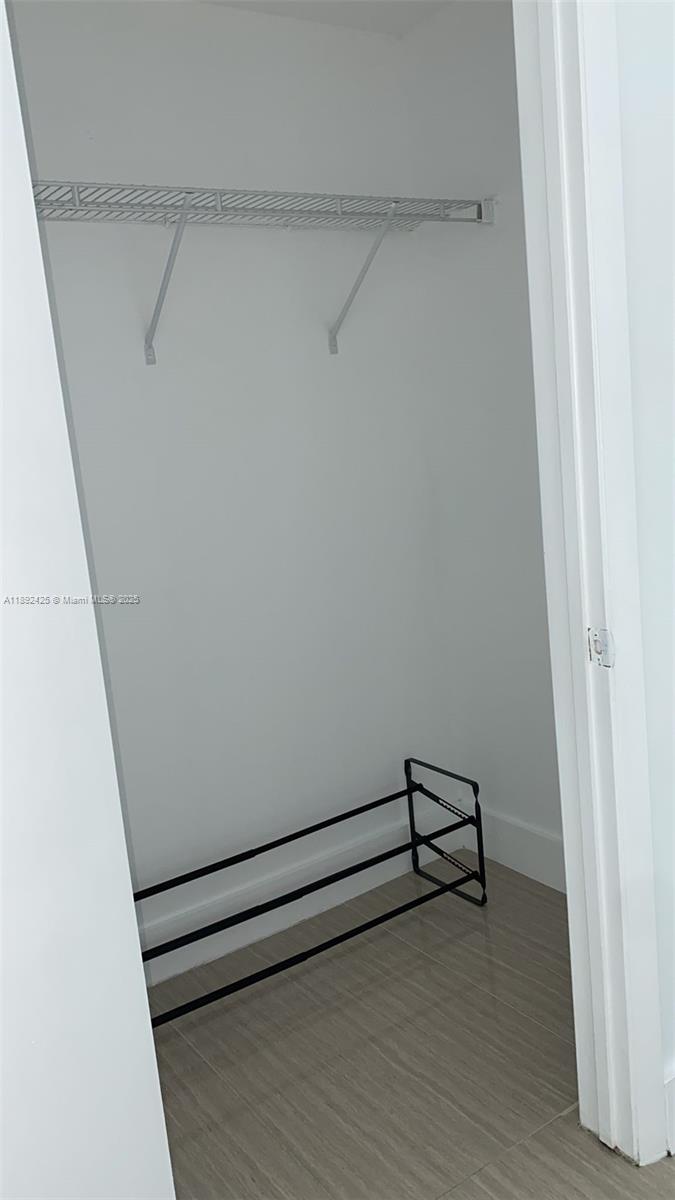 IVY CONDO - Residential Lease