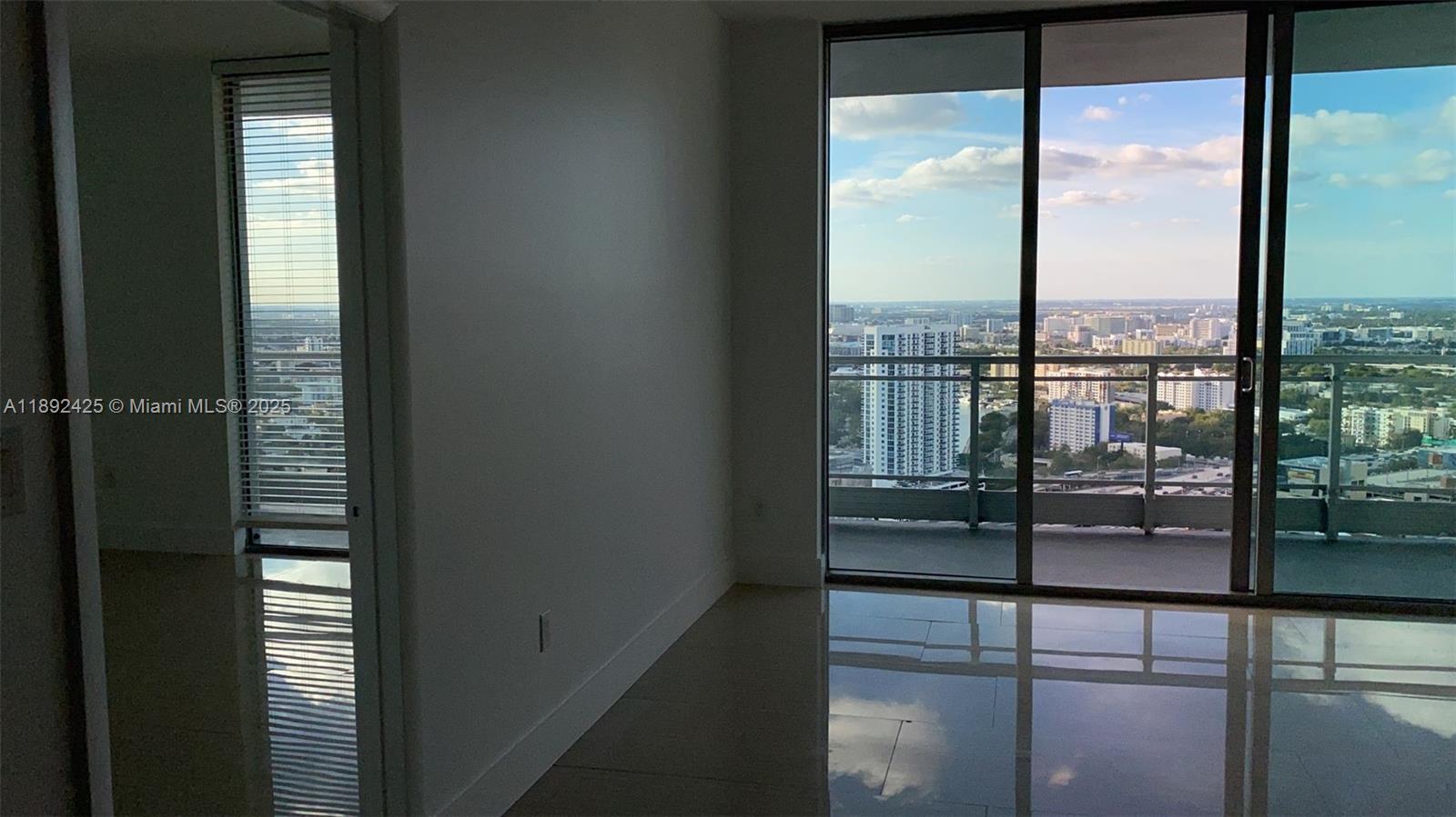 IVY CONDO - Residential Lease
