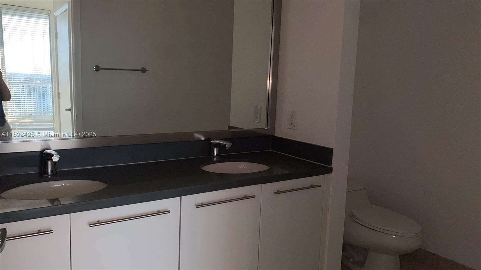 IVY CONDO - Residential Lease