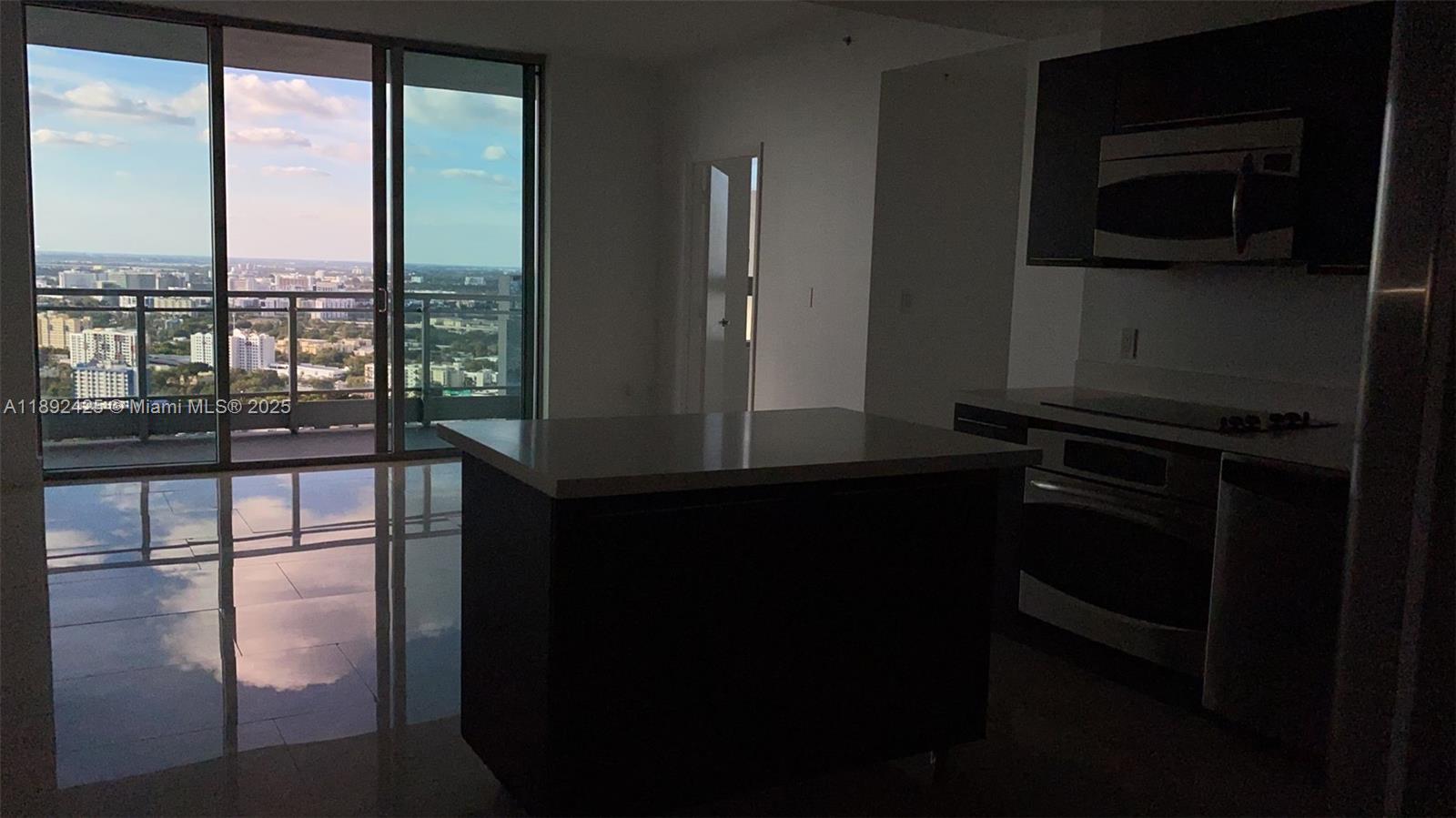 IVY CONDO - Residential Lease