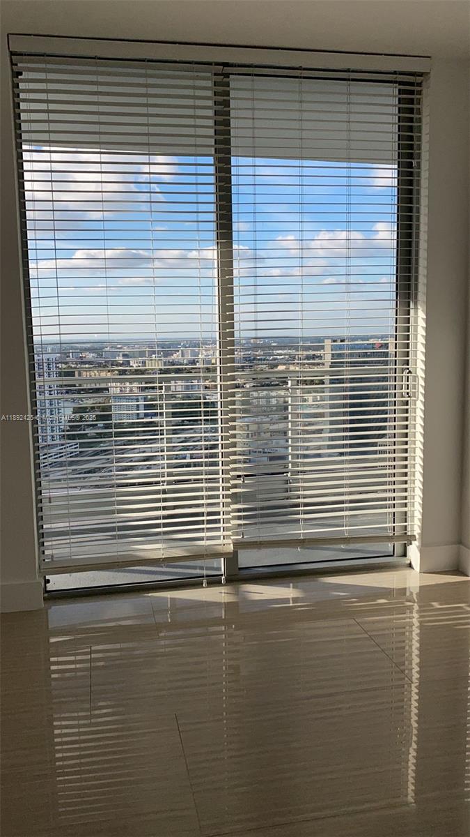 IVY CONDO - Residential Lease