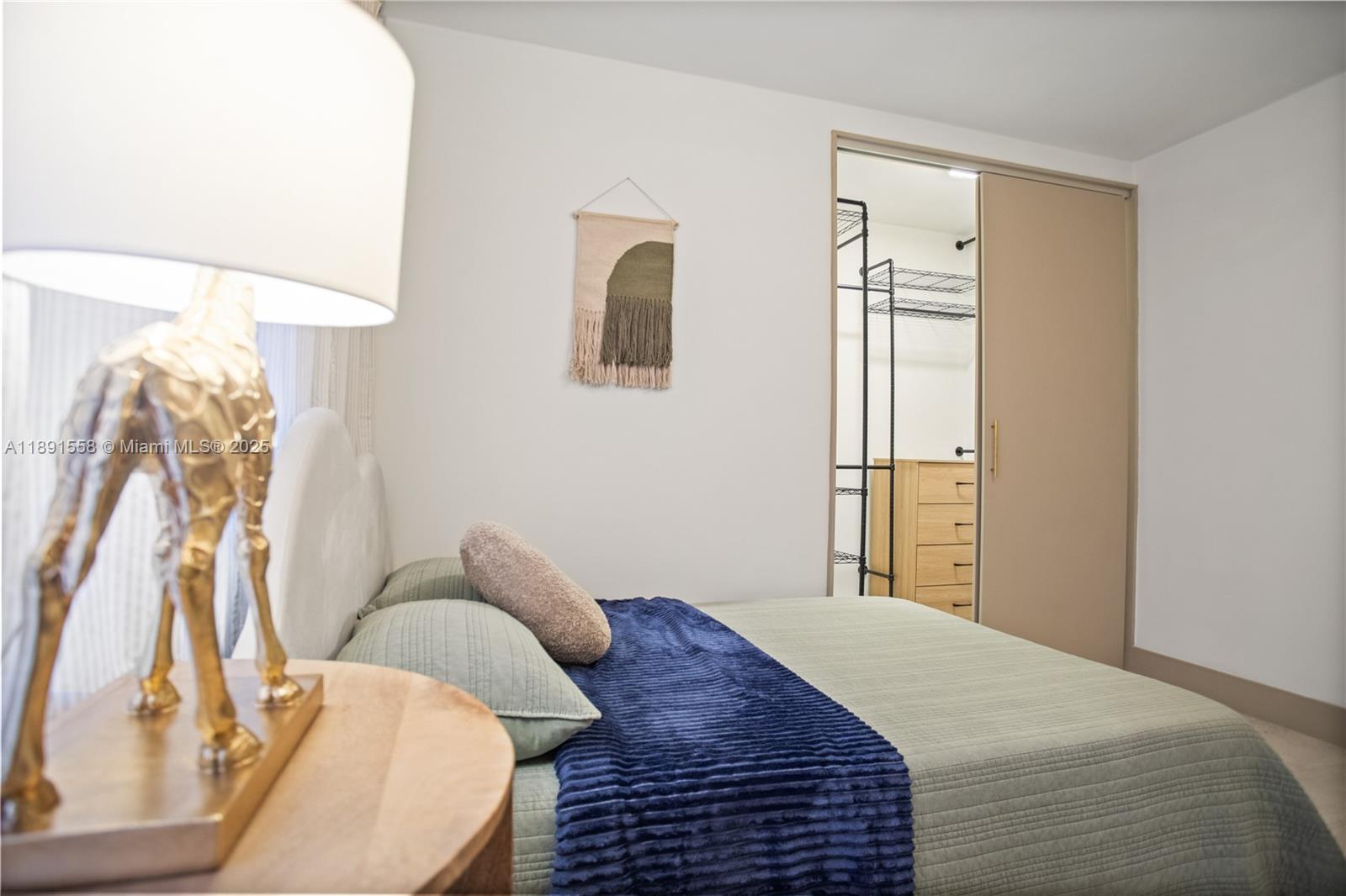 NORTH SHORE CREST - Residential