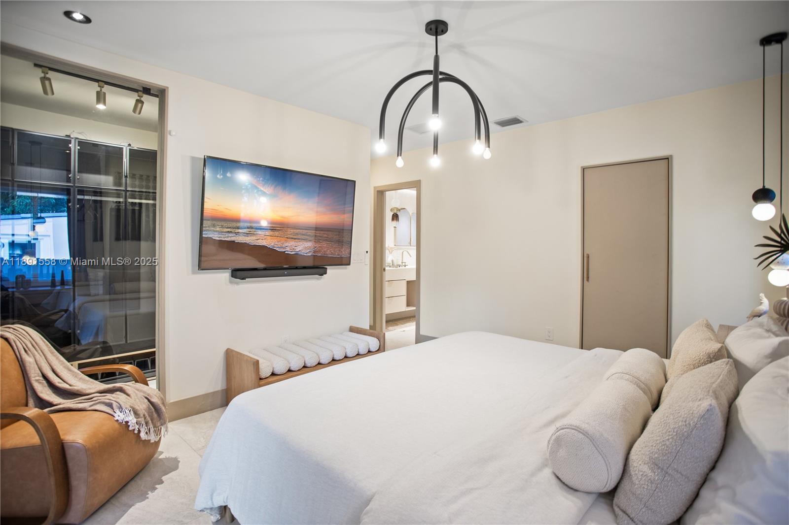 NORTH SHORE CREST - Residential