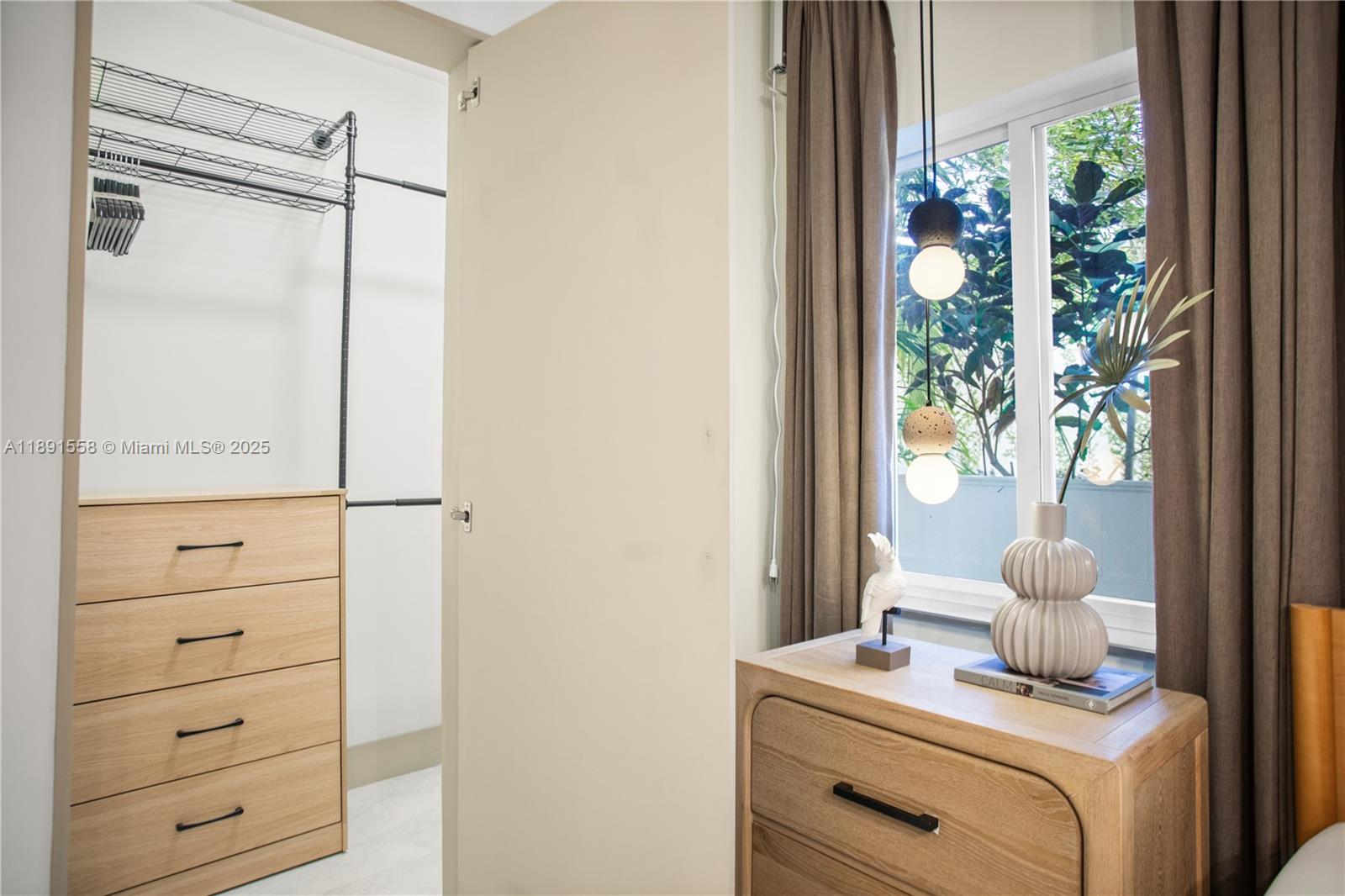 NORTH SHORE CREST - Residential