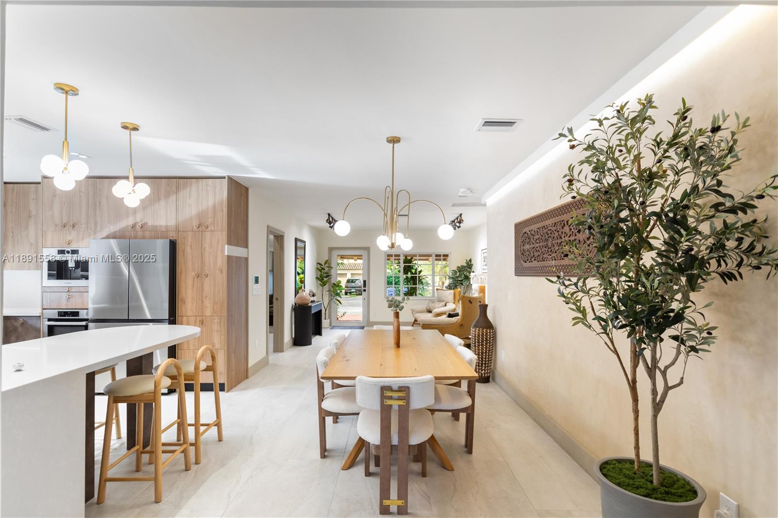 NORTH SHORE CREST - Residential