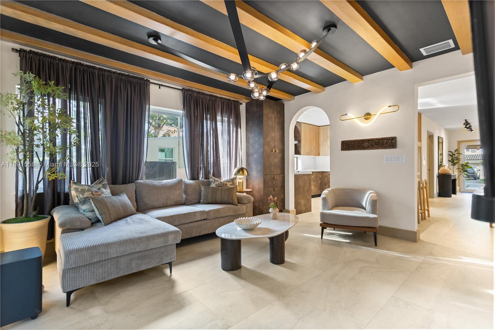 NORTH SHORE CREST - Residential