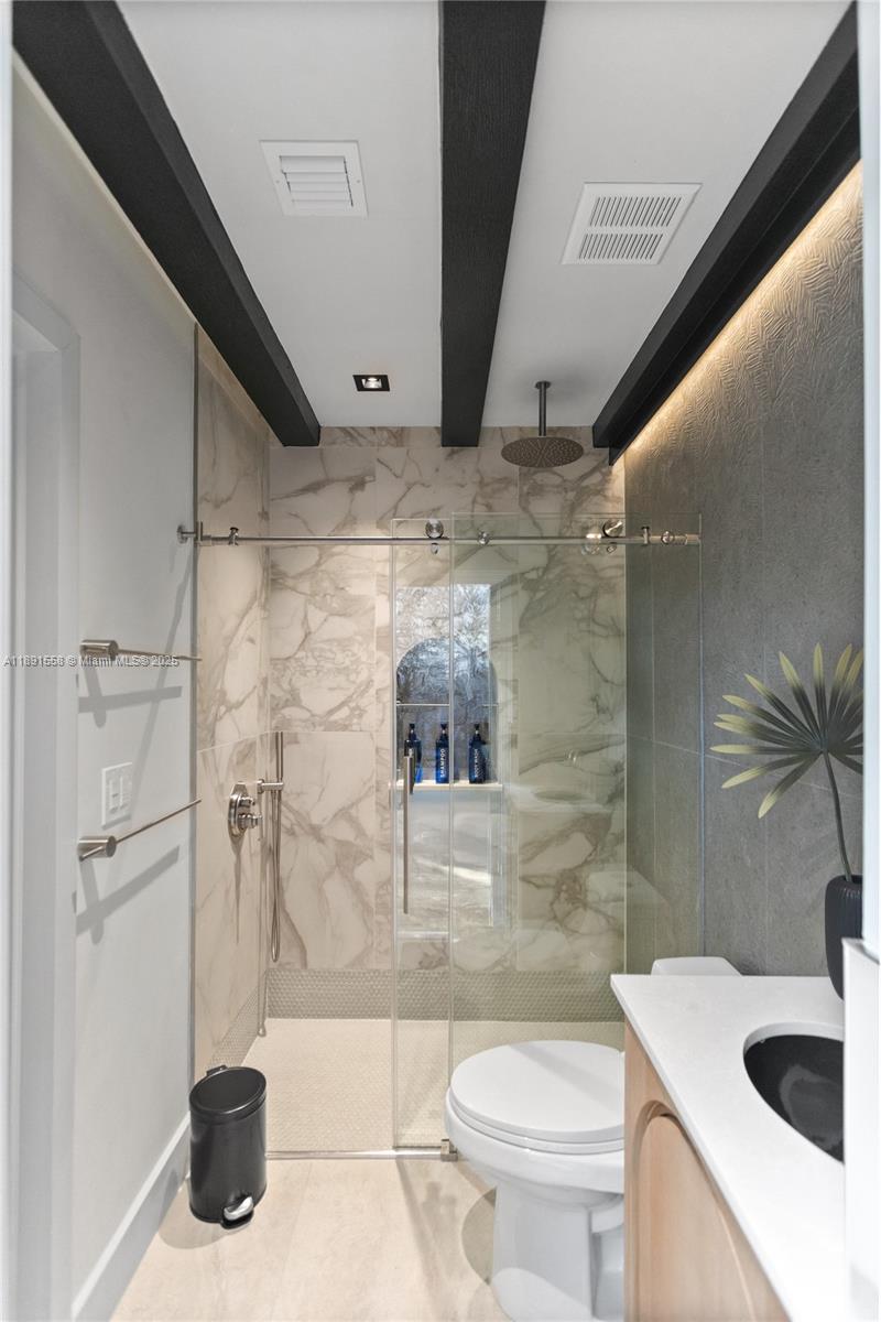 NORTH SHORE CREST - Residential