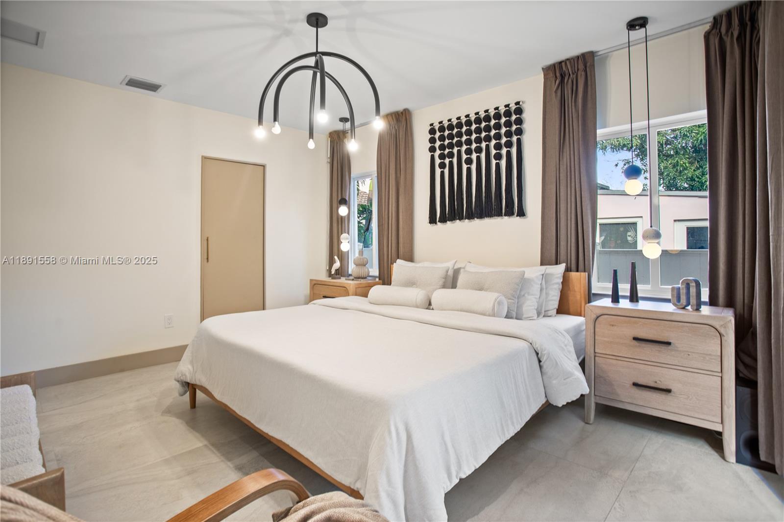 NORTH SHORE CREST - Residential