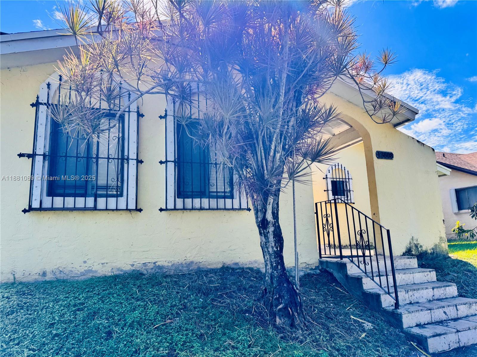 BISCAYNE VILLA HOMES SEC - Residential