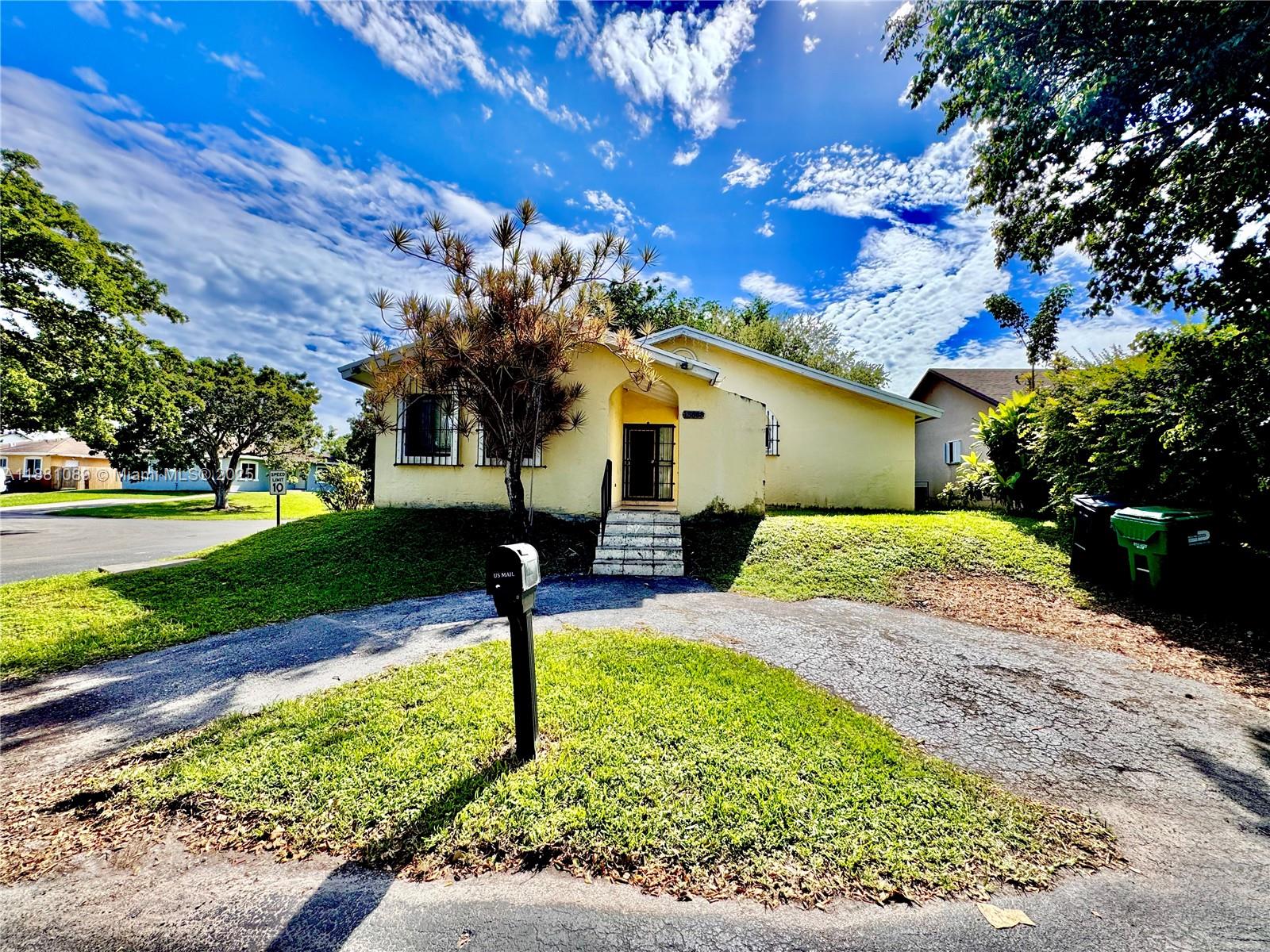 BISCAYNE VILLA HOMES SEC - Residential