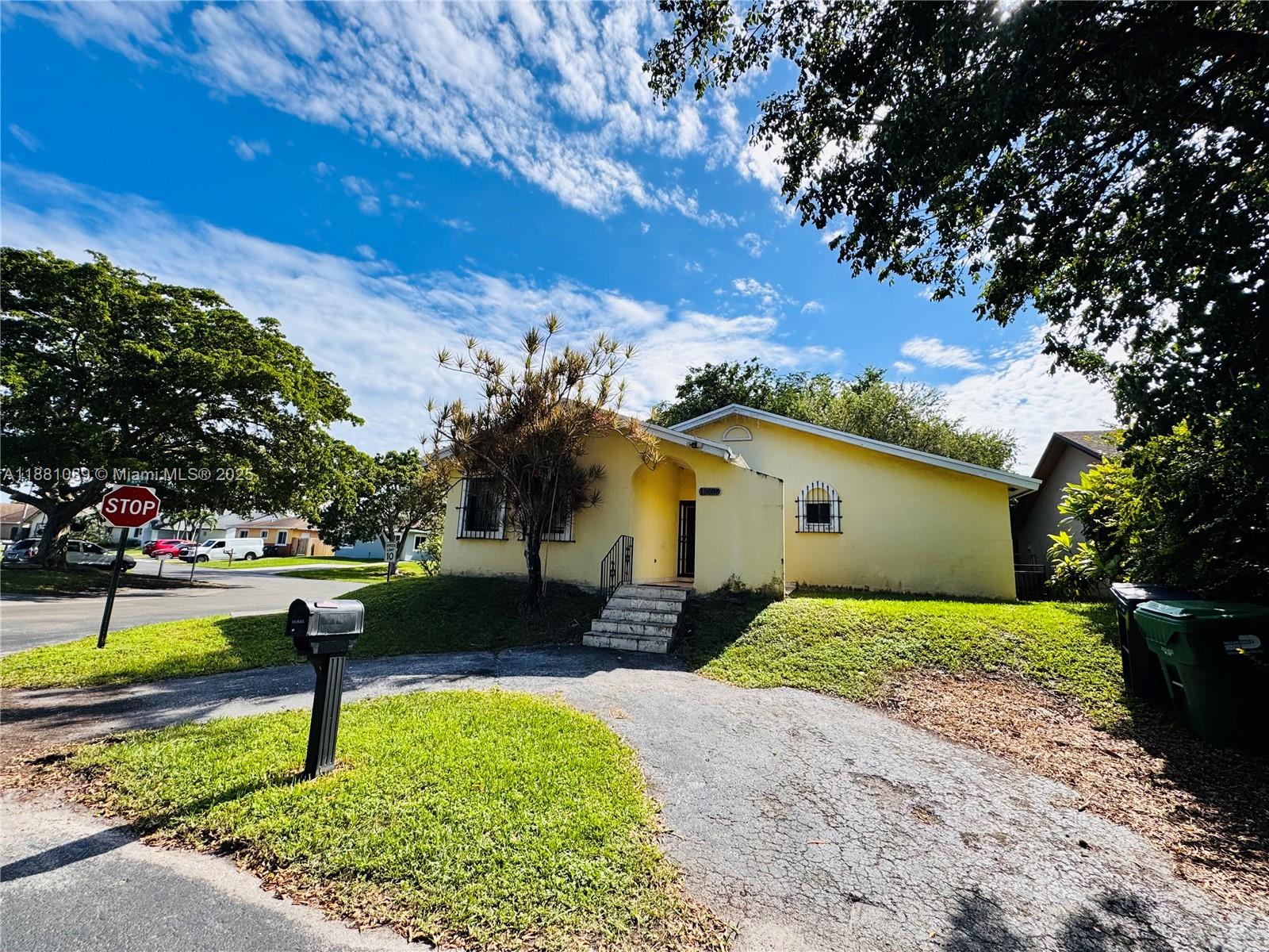 BISCAYNE VILLA HOMES SEC - Residential