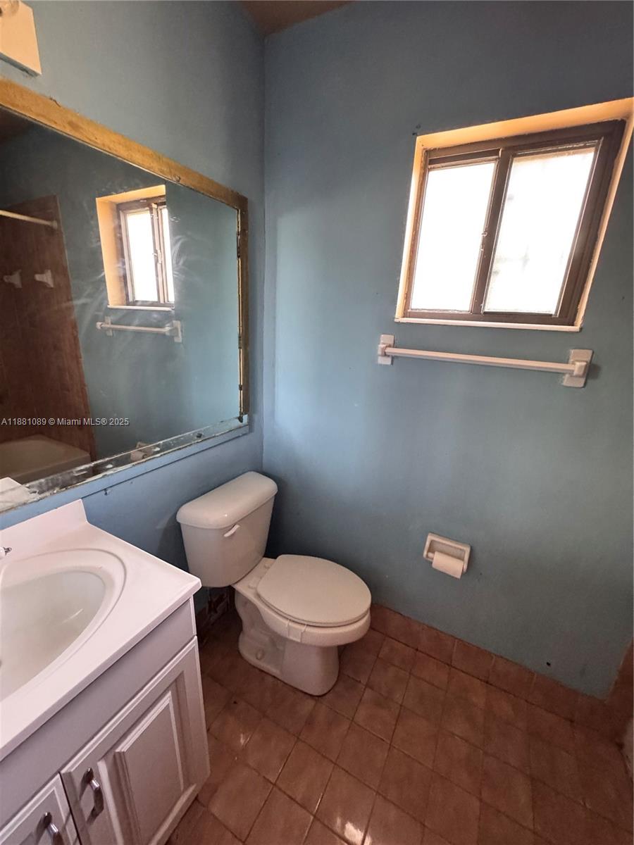 BISCAYNE VILLA HOMES SEC - Residential