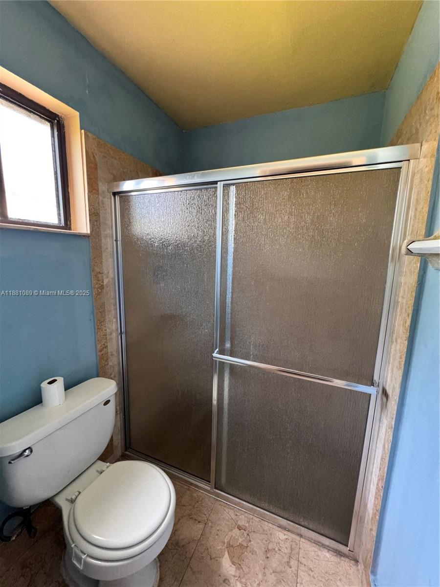 BISCAYNE VILLA HOMES SEC - Residential