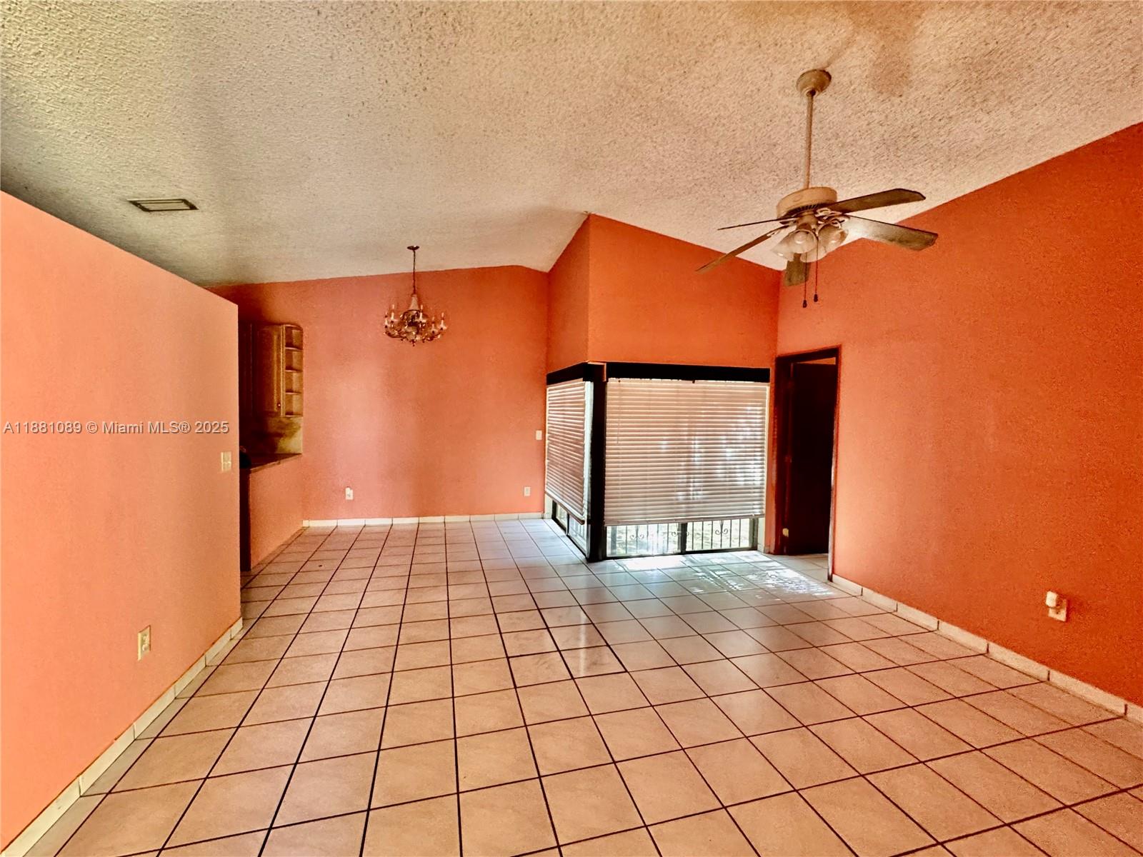 BISCAYNE VILLA HOMES SEC - Residential