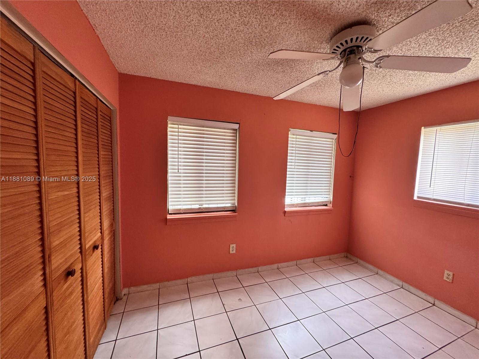 BISCAYNE VILLA HOMES SEC - Residential