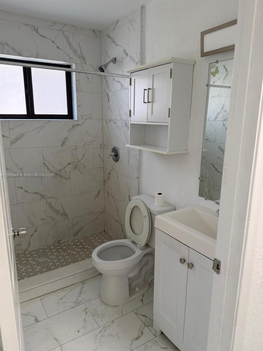 LAGO GRANDE THREE-A CONDO - Residential Lease
