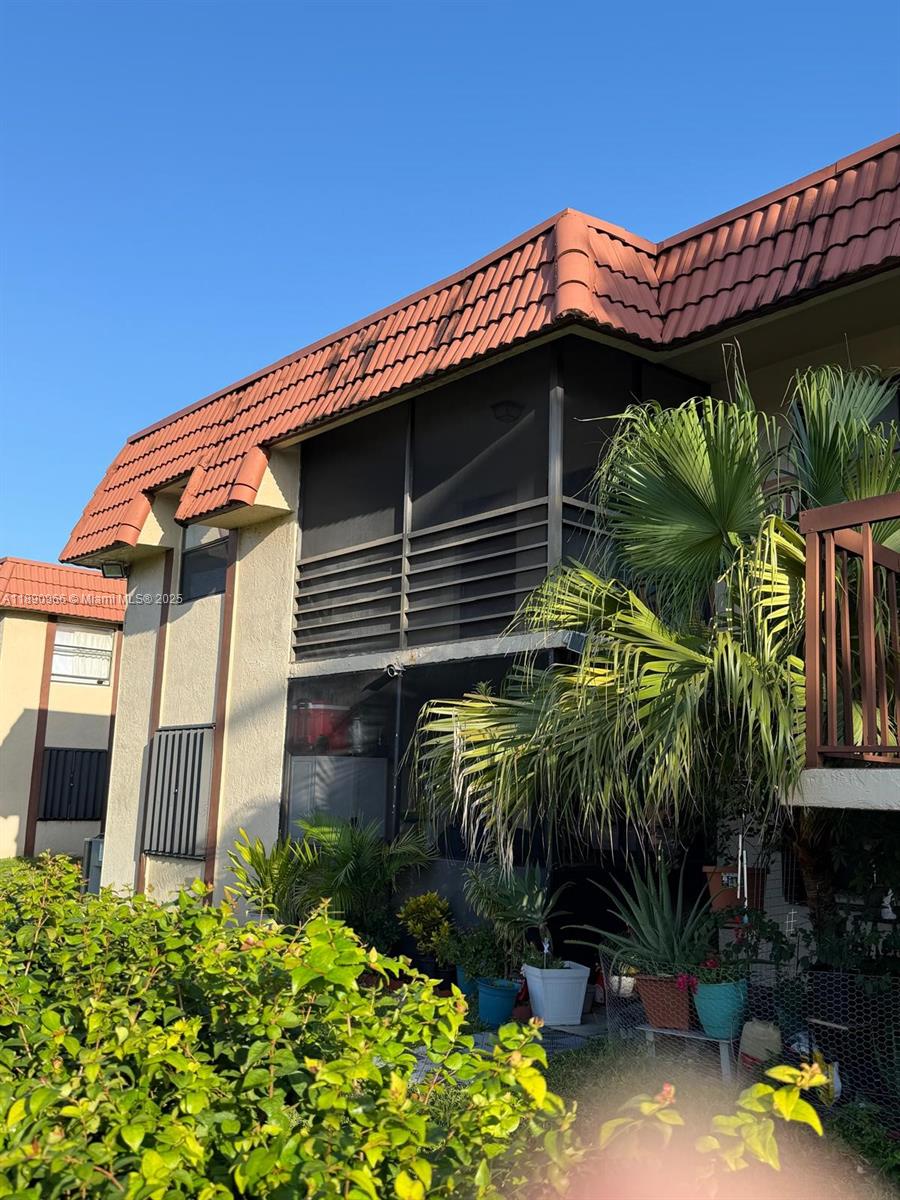 LAGO GRANDE THREE-A CONDO - Residential Lease