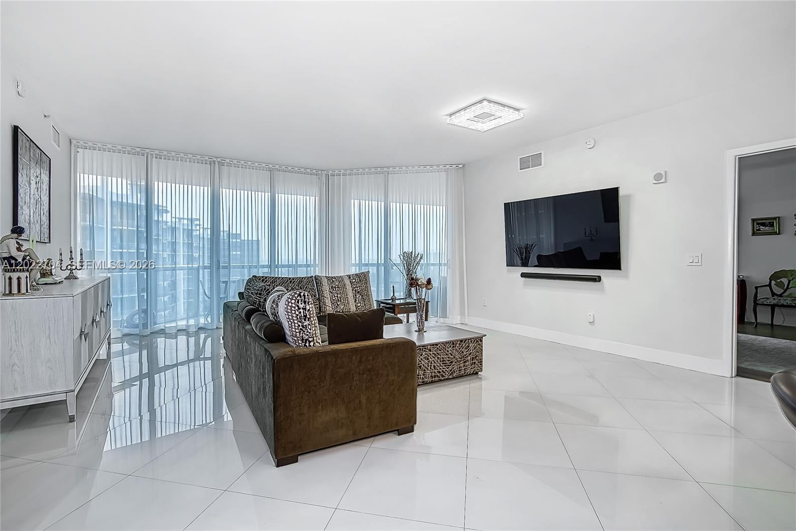 THE ATRIUM AT AVENTURA CO - Residential