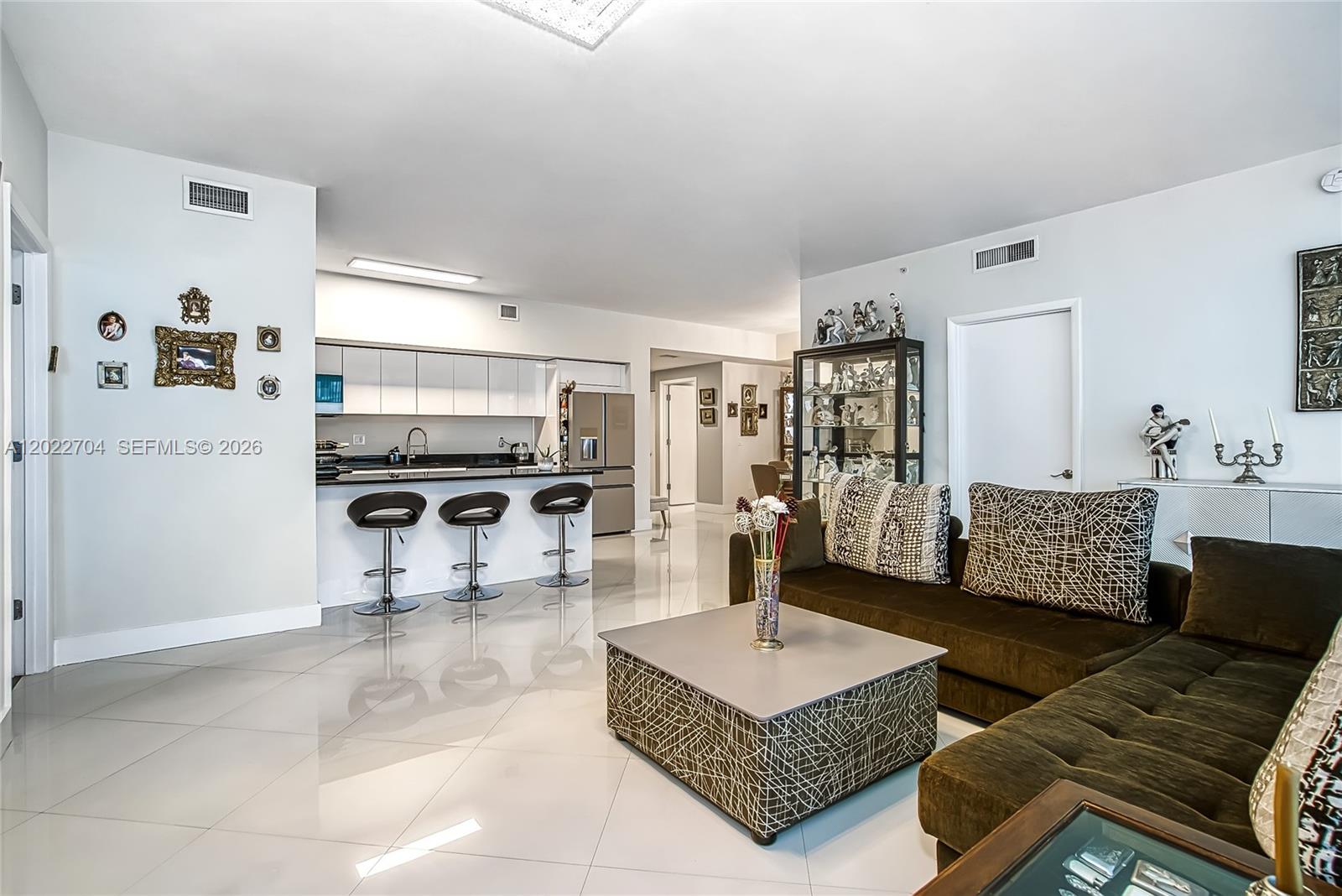 THE ATRIUM AT AVENTURA CO - Residential