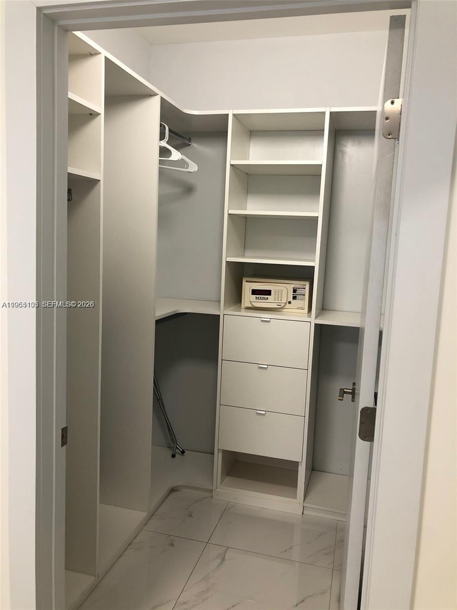 FORTUNE HOUSE CONDO - Residential Lease