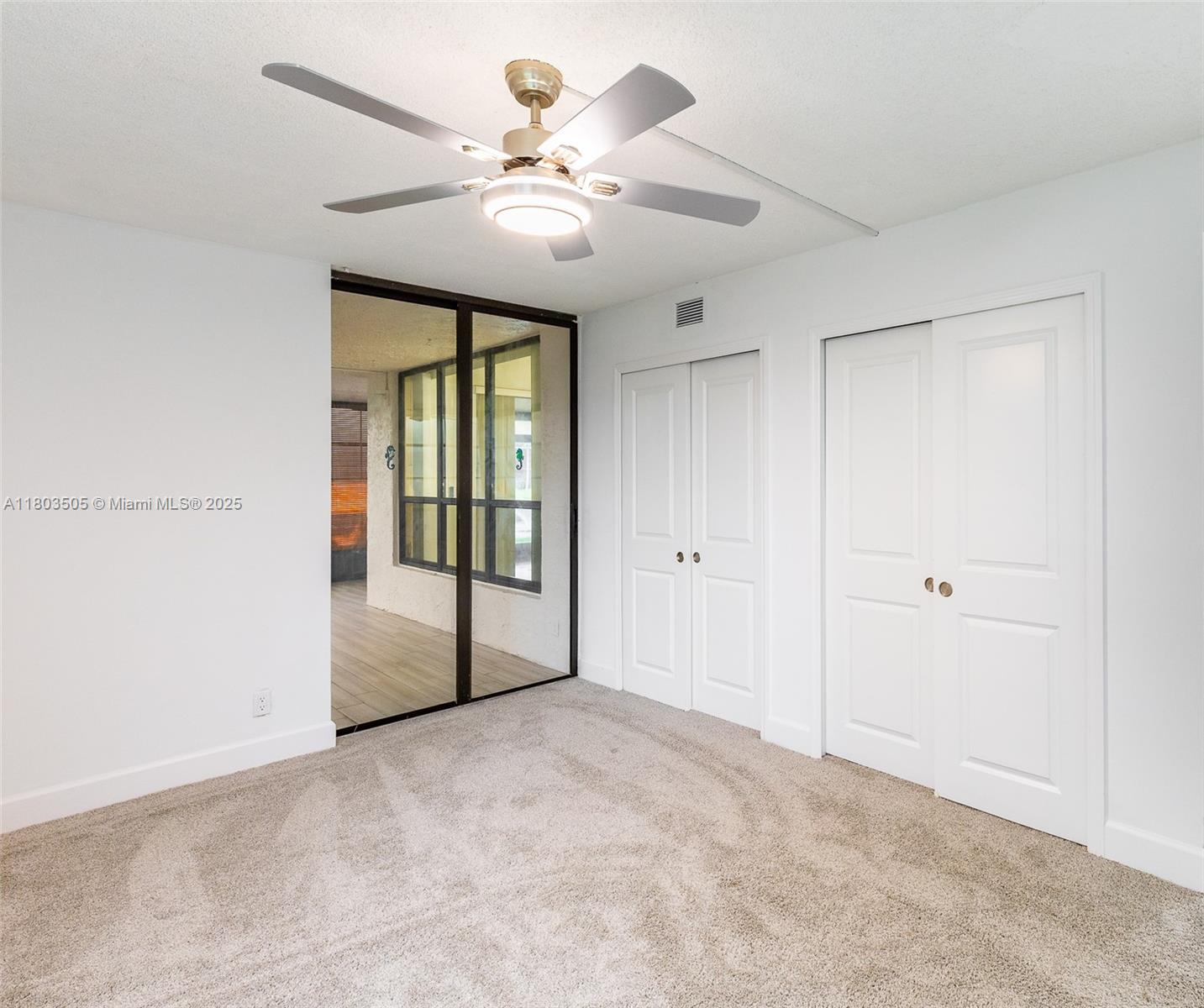 SCHOONER BAY CONDOMINIUM - Residential