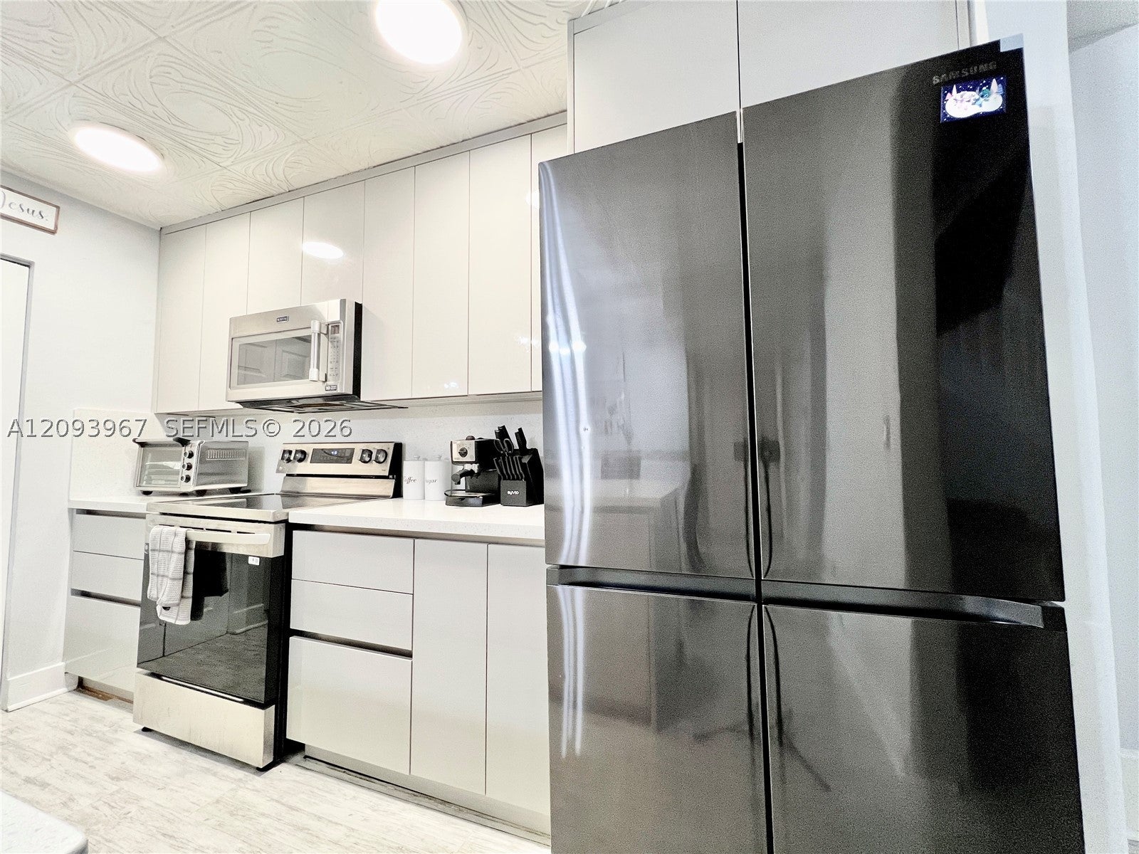 3318 NW 103rd Ave