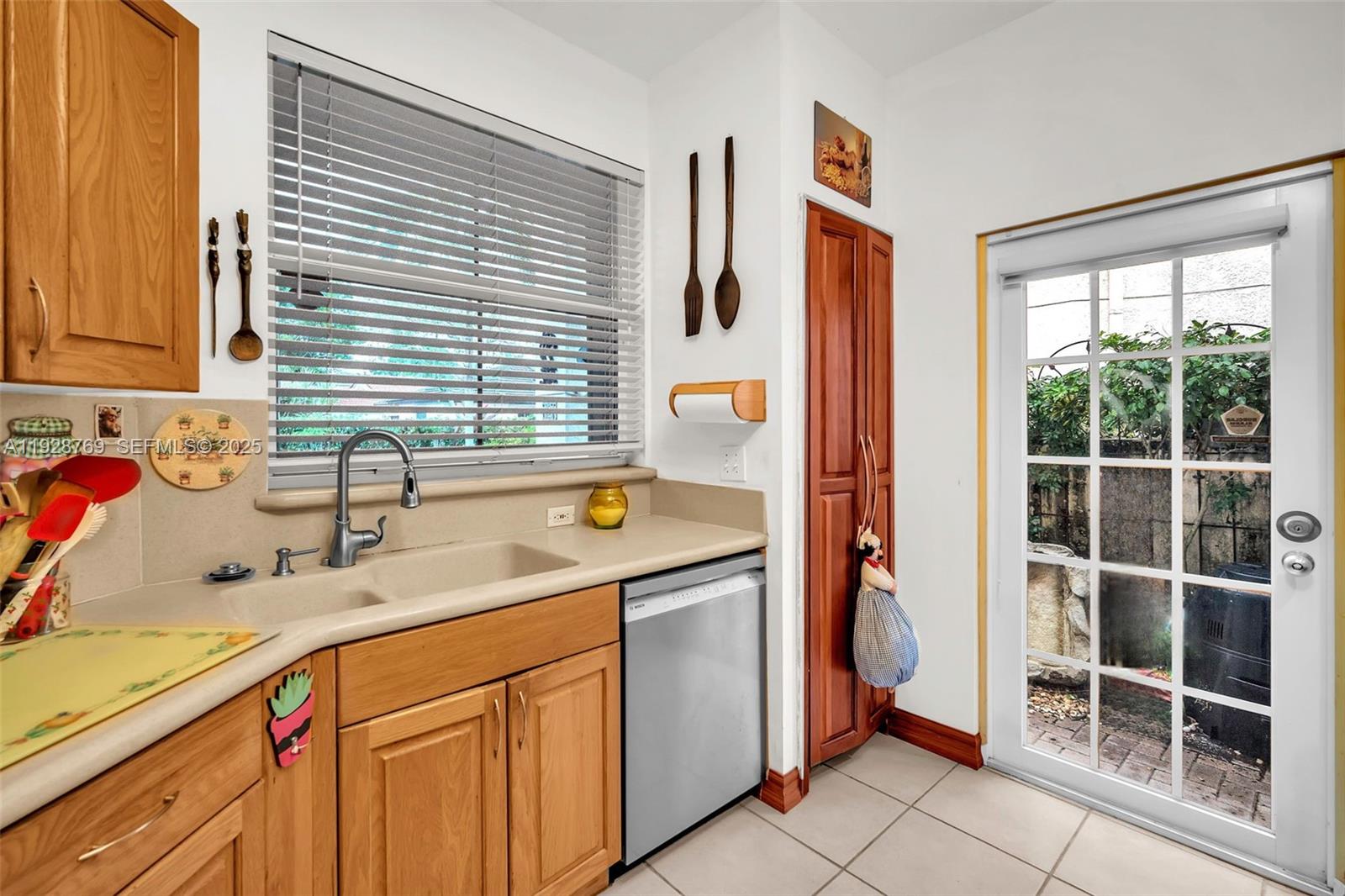 LAKES OF NEWPORT II - Residential