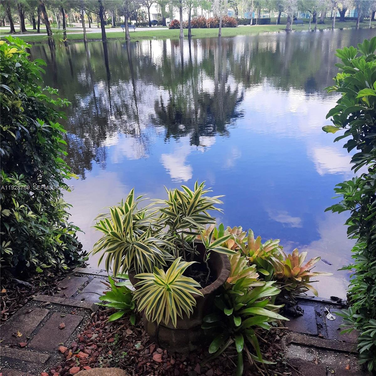 LAKES OF NEWPORT II - Residential