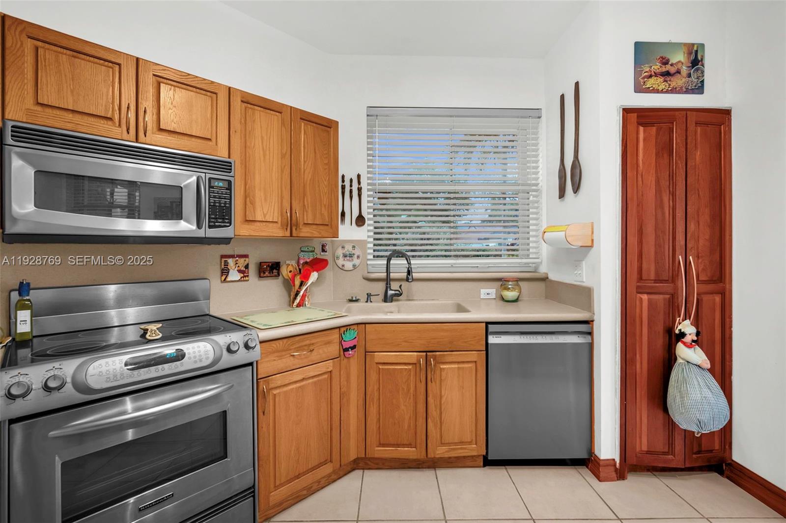 LAKES OF NEWPORT II - Residential