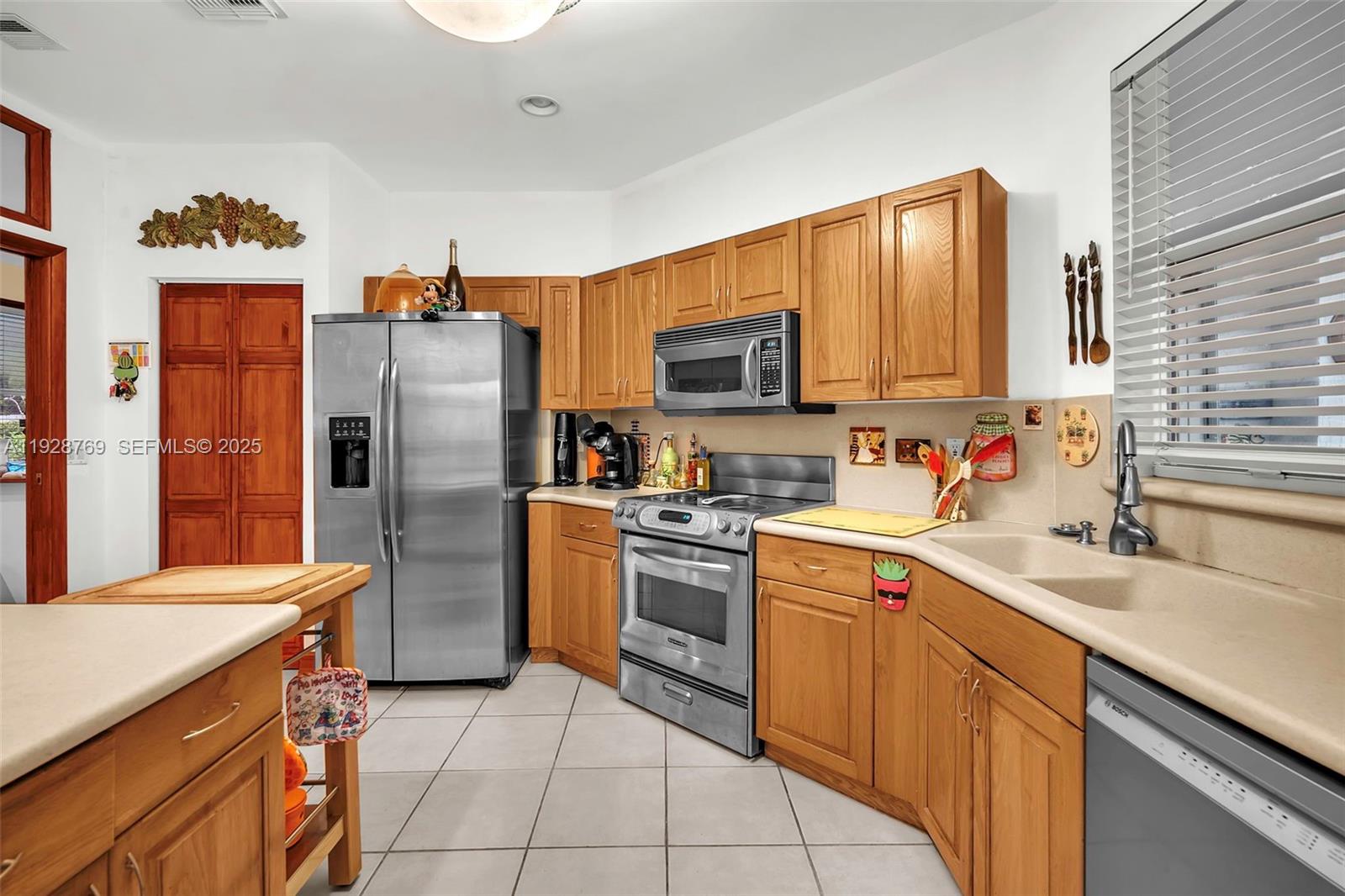 LAKES OF NEWPORT II - Residential