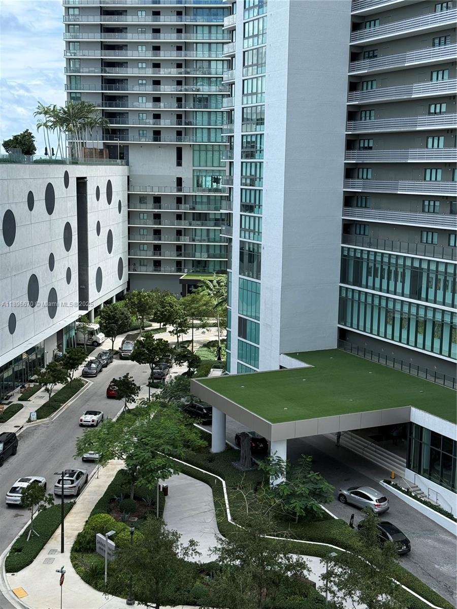 PARAISO BAYVIEWS CONDO - Residential