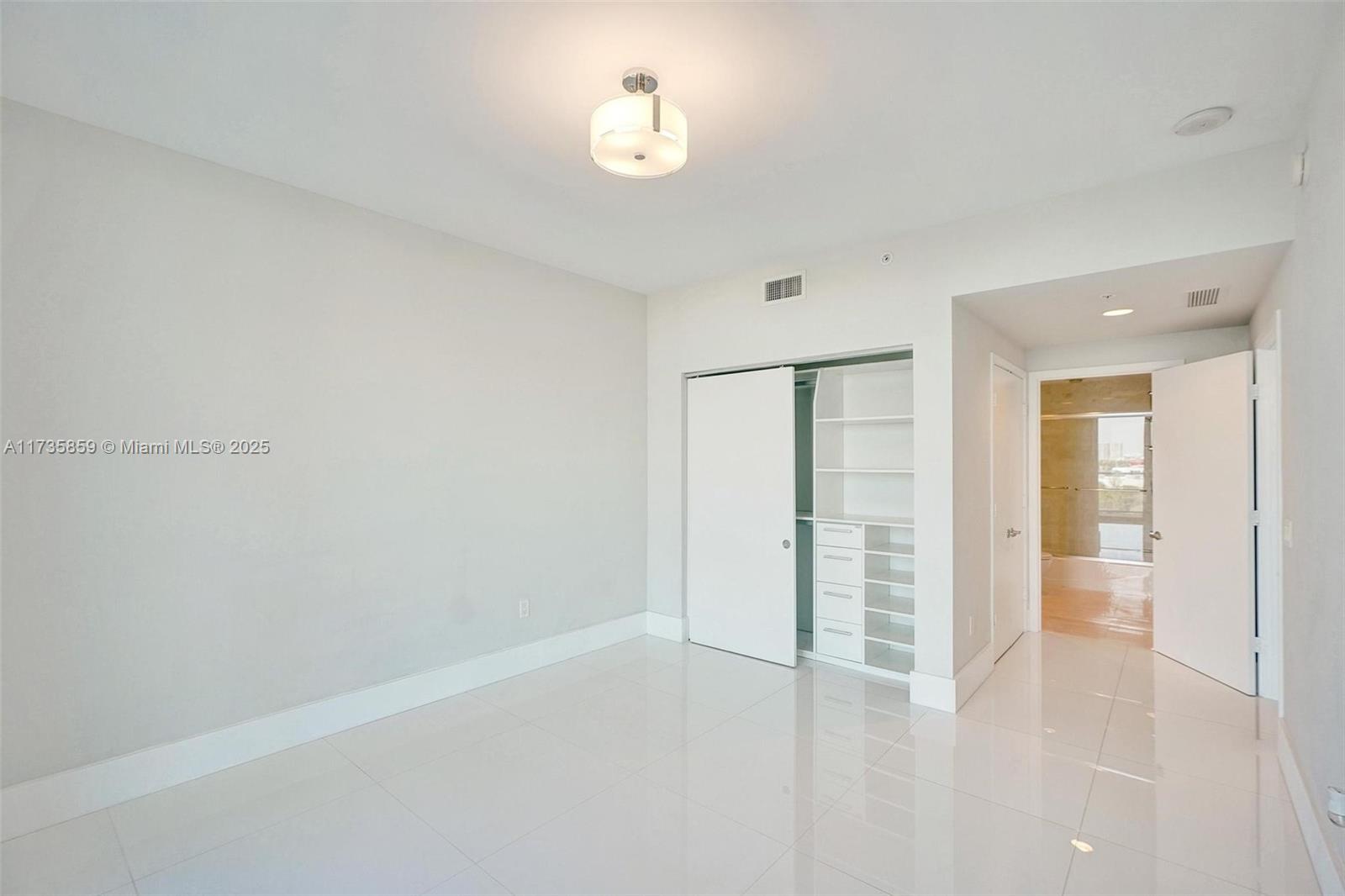 MARINA PALMS RESIDENCES N - Residential