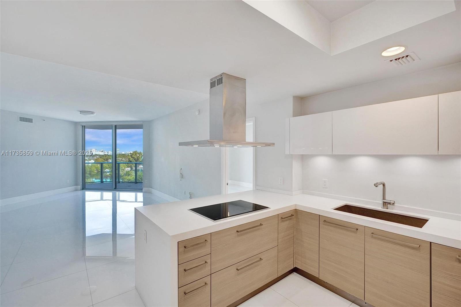 MARINA PALMS RESIDENCES N - Residential